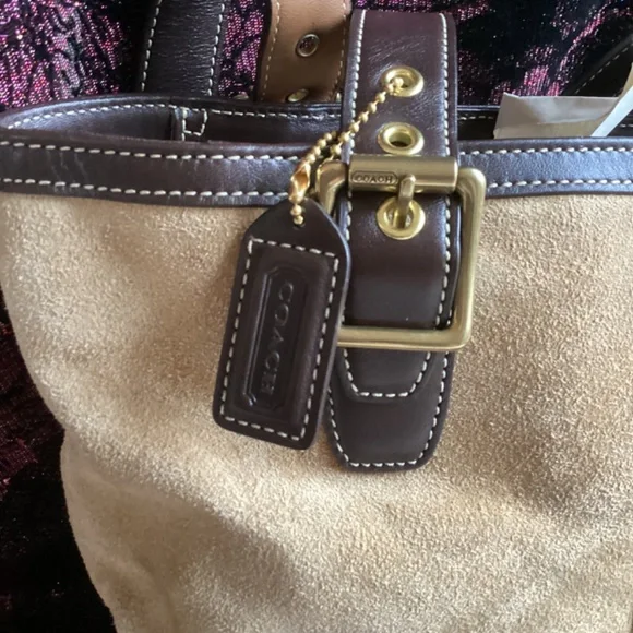 Vintage Coach Hampton Tan Suede Leather Handbag - Picture 8 of 11